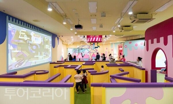 ▲어린이들이 한글을 통해 놀며 배우는 ‘한글놀이터 세종관’ 내부 시설 모습. /사진-세종시