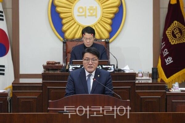 5분발언 하는 연제창 의원/투어코리아뉴스 정명달 기자