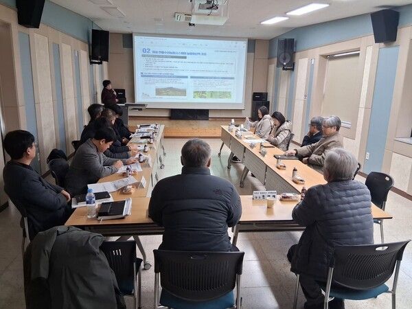 의성전통수리농업시스템 보전 위한 논의 모습./사진-의성군