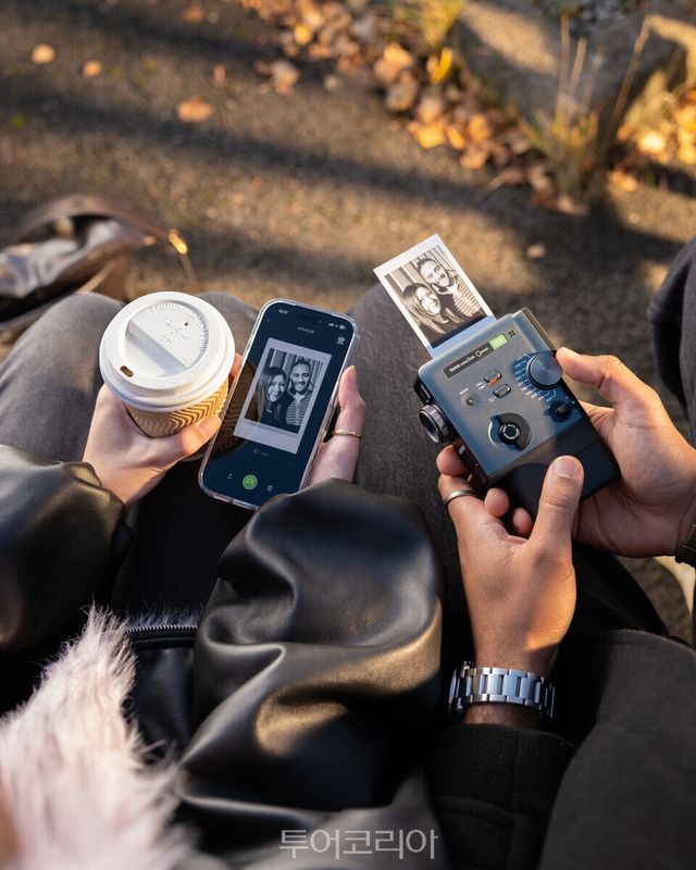 영상 촬영부터 사진 인화까지 가능한 ‘인스탁스 미니 에보 시네마’ /사진- 한국후지필름
