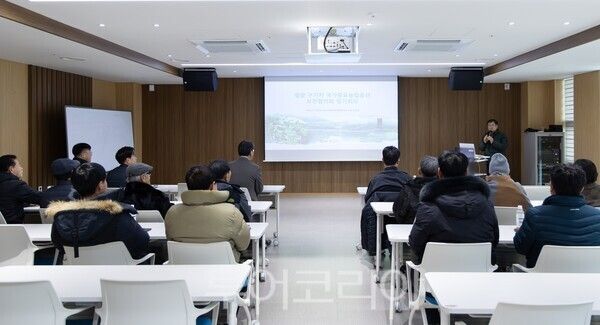 ▲지난 29일 청양구기자 국가중요농업유산 보전협의회 정기회의에서 올해 주요 사업 방향과 안건에 대해 논의하고 있다. /사진-청양군