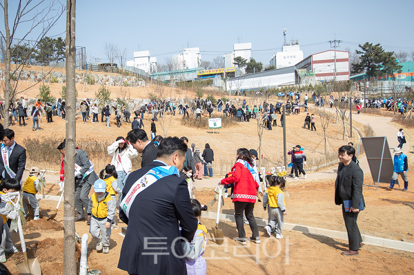 2025년 제80회 식목일행사(서구 왕길동 산168-3번지 검단17호 공원)