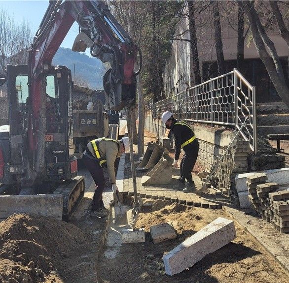 ▲ 도로환경정비 실시 현장 사진&nbsp;