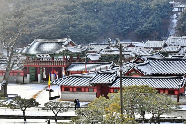 화성행궁 설경 ／ 사진－수원시