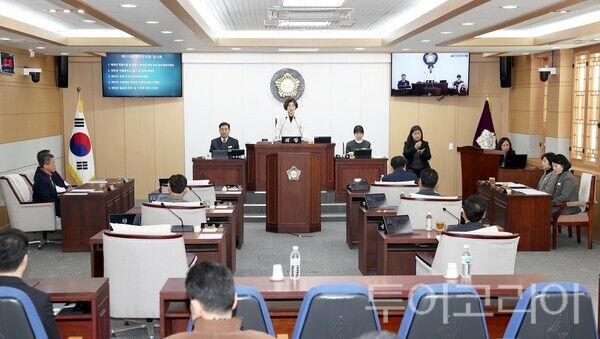 ▲지난 11일 태안군의회 본회의장에서 열린 제319회 태안군의회 임시회 모습. /사진-태안군의회
