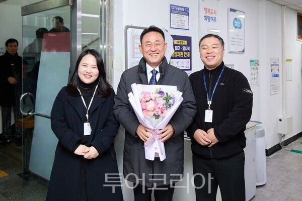 이충우 여주시장이 직원과의 소통에 나섰다/투어코리아뉴스 김경남 기자