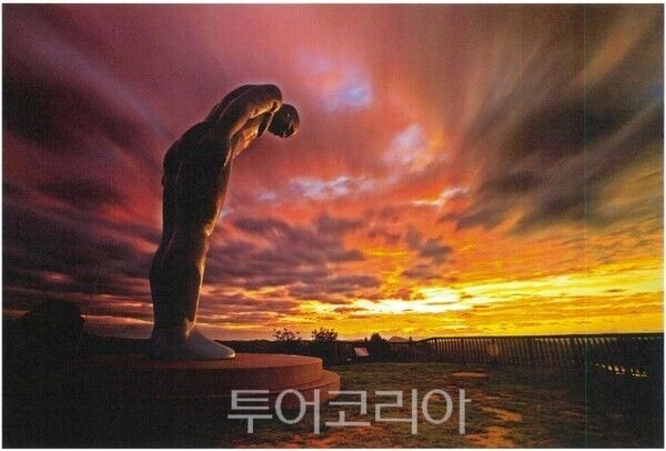 연천 옥녀봉 그리팅맨/투어코리아뉴스 정명달 기자