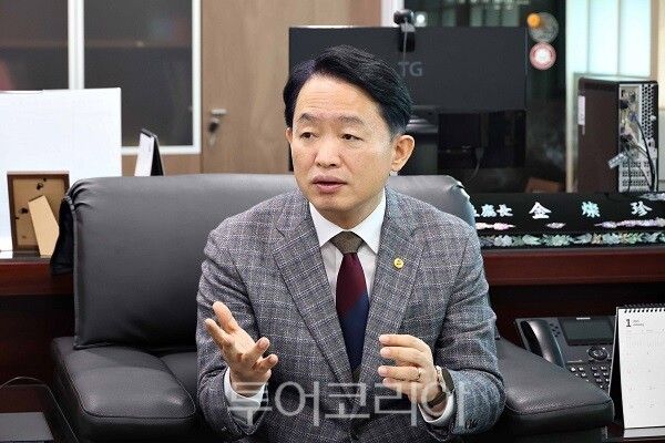 김찬진 동구청장