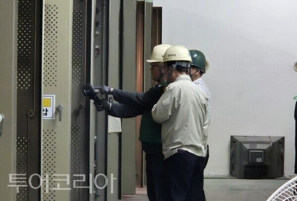 ▲지난해 주민점검신청제를 통해 진행된 안전 점검 모습. /사진-공주시