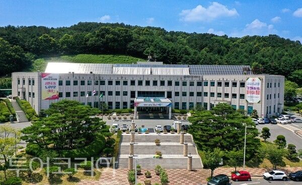 ▲계룡시 청사 전경. /사진-계룡시