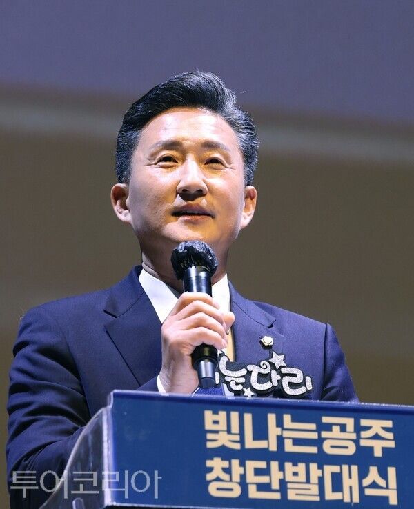 ▲임달희 공주시의회 의장이 지난 7일 공주대학교 백제교육문화관에서 열린 ‘빛나는 공주’ 창단 발대식에 참석해 인사말을 하고 있다. /사진-임달희 공주시의회 의장