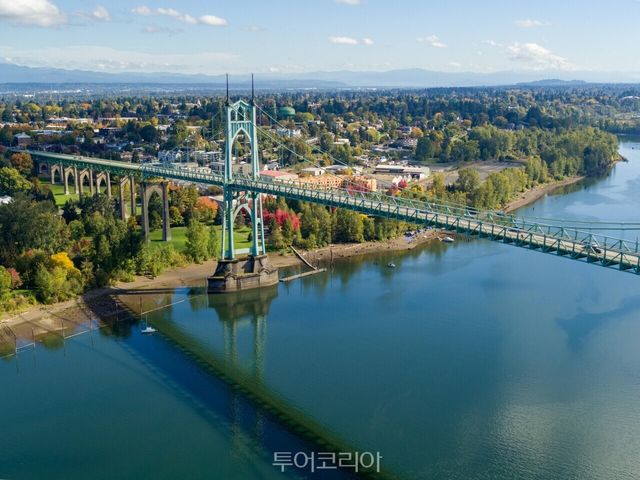 "후드산" "포틀랜드 다운타운" "크레이터 호" "디 라이트 전망대(Dee Wright Observatory)" "사무엘 H. 보드먼 스테이트 시닉 코리도어" /사진-오리건관광청 한국사무소