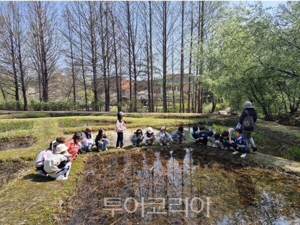 물향기수목원을 찾은 어린이/투어코리아뉴스 정명달 기자