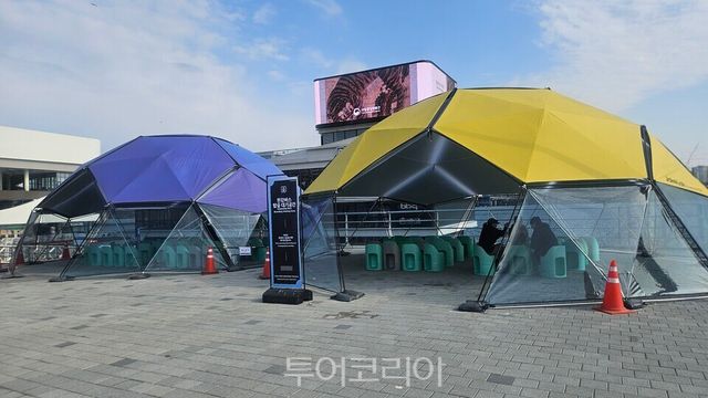 한강변 한강버스 승객 대기장소&nbsp;ⓒ투어코리아