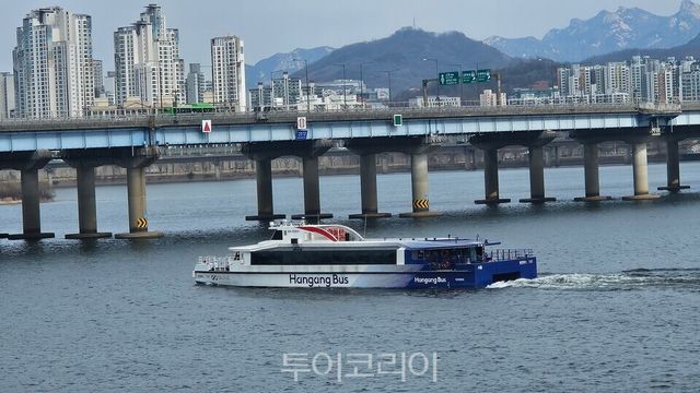 한강버스&nbsp;ⓒ투어코리아