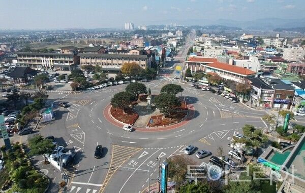 ▲부여군 청사 전경. /사진-부여군