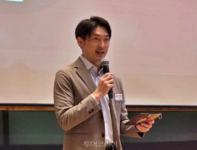 집에어 담당자가 자사의 서비스를 소개했다. / 사진-투어코리아