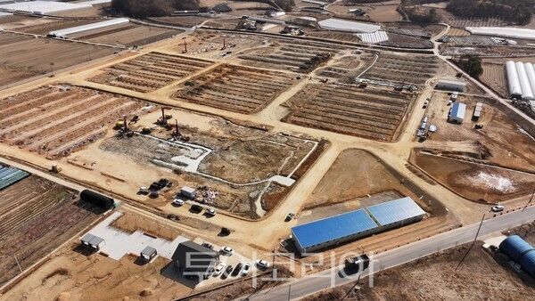 영동군 지역특화 스마트팜 복합단지 조성사업 부지 전경. /사진-영동군