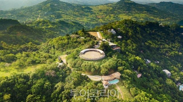 톱스 전망대(Tops Lookout) 산토니뇨 성당 (Basilica Minore del Santo Niño de Cebu) / 사진-필리핀관광부