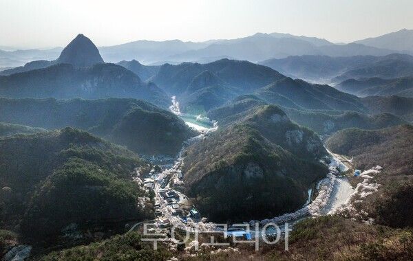 진안 마이산 십리벚꽃길 모습 / 사진_투어코리아 유지훈 기자