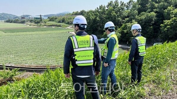 한국농어촌공사는 D등급을 받은 농업용 저수지 37개소를 오는 20일부터 6월 19일까지 '농업용 저수지 집중 안전점검'을 본격 추진한다. /사진-한국농어촌공사