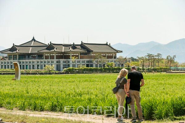 경주를 찾는 외국인의 비율이 늘어나고 있다./사진-경주시