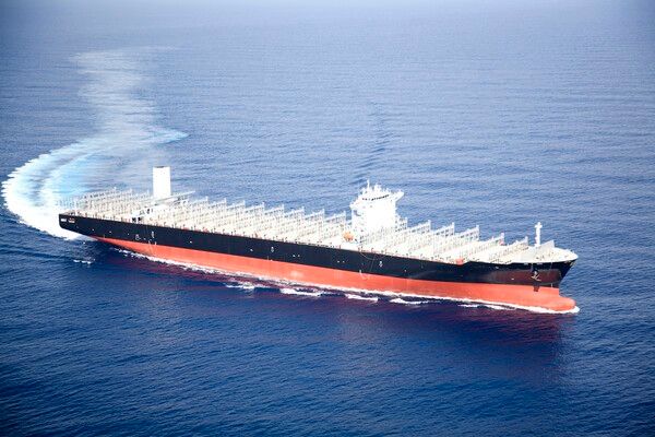 HJ중공업이 건조한 동급 컨테이너선/사진제공=HJ중공업.