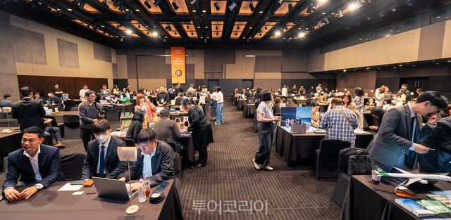 서울 신라호텔에서 열린 타이완관광 B2B 행사에 양국 귀빈 200여명이 함께 협력을 다짐했다. 양국 업계 관계자들의 활발한 비즈니스 교류 /사진-타이완관광청