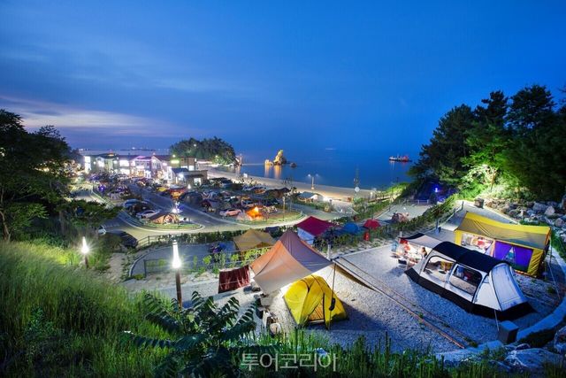 "논골담길 전경" "1 추암5" "추암오토캠핑장2" /사진-동해시