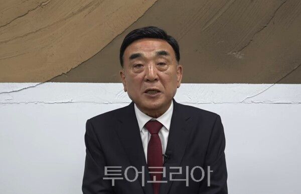 국민의힘 김두겸 울산시장 후보가 23일 밤 무소속 박맹우 후보에게 단일화를 촉구하는 메시지를 냈다./사진- 김두겸 후보 페이스북