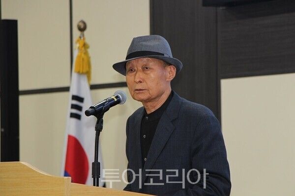 7일 오후 7시, 인천문화예술회관 회의장에서 열린 ‘2026 인천국제무용페스티벌(IIDF)’ 발대식에서 전 국립극장장이자 인천문화재단 대표를 역임한 최진용 대표가 축사를 하고 있다. 2026.05.07. / 투어코리아 이창호 기자