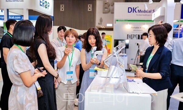 킨텍스와 한국의료기기산업협회가 지난 4일부터 6일까지 사흘간 베트남 호치민 사이공 전시컨벤션센터(SECC)에서 ‘K-Med Expo Vietnam 2026(이하 K-Med 엑스포)’를 개최하고 있다.