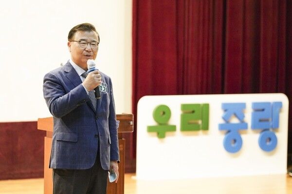 류경기 중랑구청장 서울장미축제 성과 공유회 참석 모습(사진제공=중랑구청)