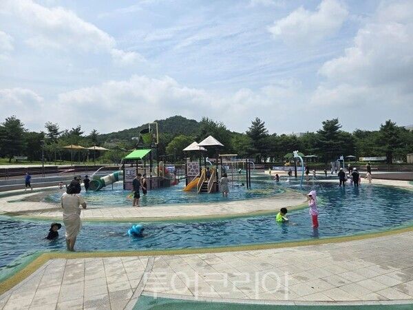 여름 시민을 위한 여름 쉼터 개방/투어코리아뉴스 정명달 기자