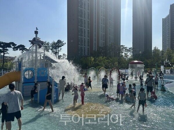 물놀이형 수경시설 집중 안전점검 나선 고양시/투어코리아뉴스 김경남 기자