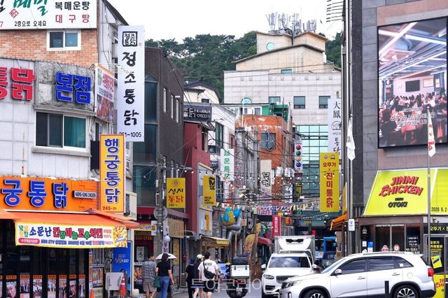 수원 통닭거리 / 사진-수원시