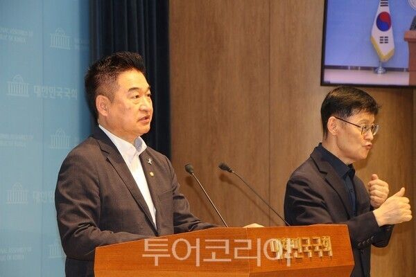 최혁진 의원이 7일 오전 여의도 국회 소통관에서 기자회견을 열고 있다. 2026.07.07. / 투어코리아 이창호 기자