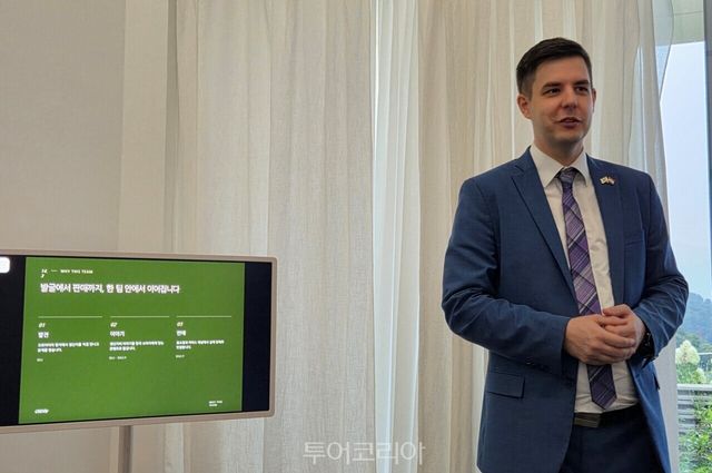 마르코 조리치츠(Marko Zoričić) 주한 크로아티아 대사관 1등 서기관은 올리브오일이 크로아티아의 또 다른 매력을 보여주는 대표적인 식재료라고 섦명했다. / 사진-투어코리아