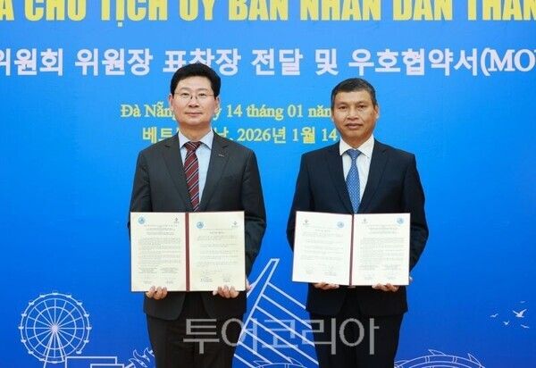 이상일 시장과 호 끼 민 다낭시 상임 부인민위원장/투어코리아뉴스 정명달 기자