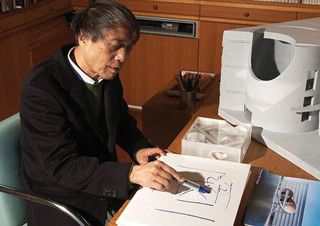 씹어먹듯 읽은 책과 멍한 여행이 만든 히어로 | 예스24 채널예스