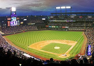 [이슬기의 시절 리뷰] ‘빡사분면’에도 불구하고 야구장에 가는 이유 | 예스24 채널예스