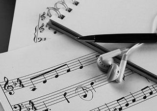 [플레이리스트 특집] 우리가 귀로 보고 눈으로 듣는 것들 | 예스24 채널예스