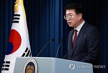 대통령실 “법원 결정으로 의대증원 문제 일단락…이탈 전공의 행정처분, 행동변화에 달려있어”