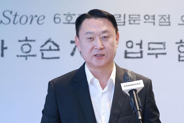 손정현 전 스타벅스 코리아 대표이사 모습. /연합뉴스