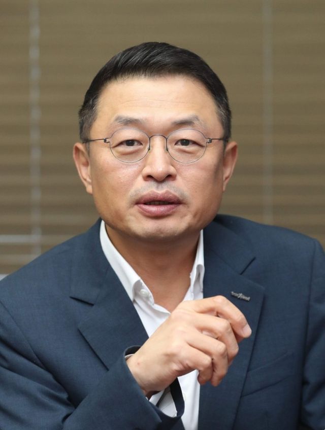 △1970년생 학력 1986~1988 안양고 1990~1994 서울대학교 제약학 학사 1994~1996 서울대학교 대학원 약제학 석사 / △경력 1996 유한양행 선임연구원 / 2001 한국바이오기술투자 투자심사팀 팀장 / 2004 켐온 부사장 / 2009 한국투자파트너스 투자2본부 그룹장 / 2012 한국투자파트너스 투자본부 이사 / 2015 한국투자파트너스 바이오부문장 상무 / 2017 한국투자파트너스 투자2부문장 상무 / 2018 한국투자파트너스 투자2본부장 상무 / 2020 한국투자파트너스 투자2그룹 CIO 상무 / 2021~ 현 한국투자파트너스 대표이사