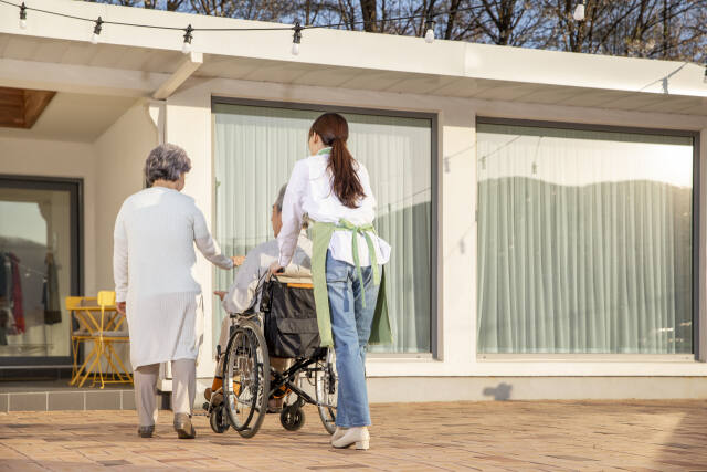 원격평생교육원이 사회복지·보육교사 등 온라인으로 취득할 수 있어, 경력보유여성들에게 눈길을 끌고 있다./사진=이미지투데이