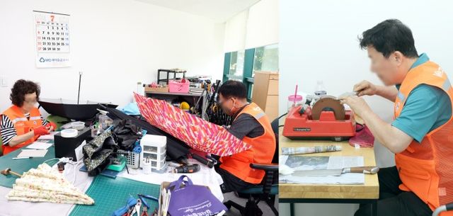  '동작 맥가이버센터' 근무자들이 우산 수리와 칼갈이를 하고 있는 모습./사진제공=동작구