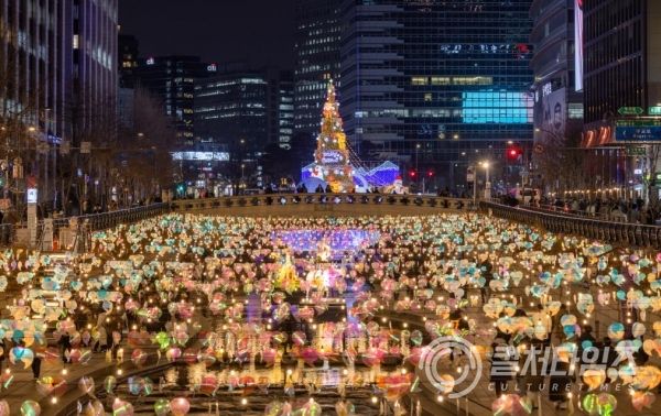 서울빛초롱축제 청계천 화이트드래곤.png