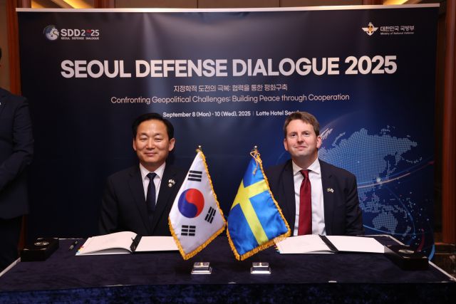 한·스웨덴, 국방협력 양해각서 갱신(출처: 대한민국 국방부)
