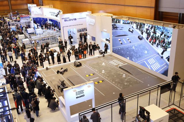 AW2026 전시장 내 현대차·기아 로보틱스랩 부스 전경